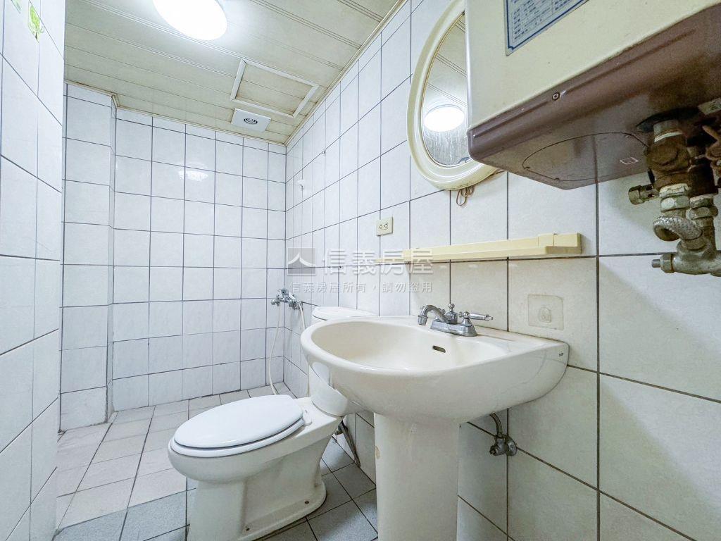 屋主賠售有出價都可談房屋室內格局與周邊環境