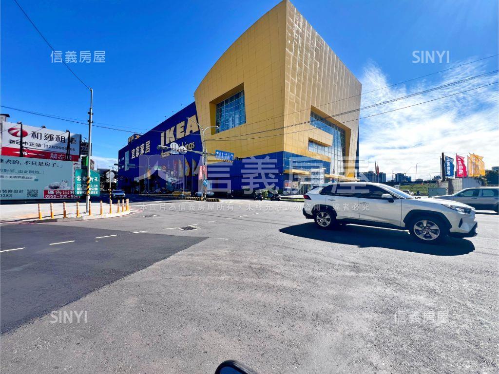 都廳大院河景三房車位房屋室內格局與周邊環境