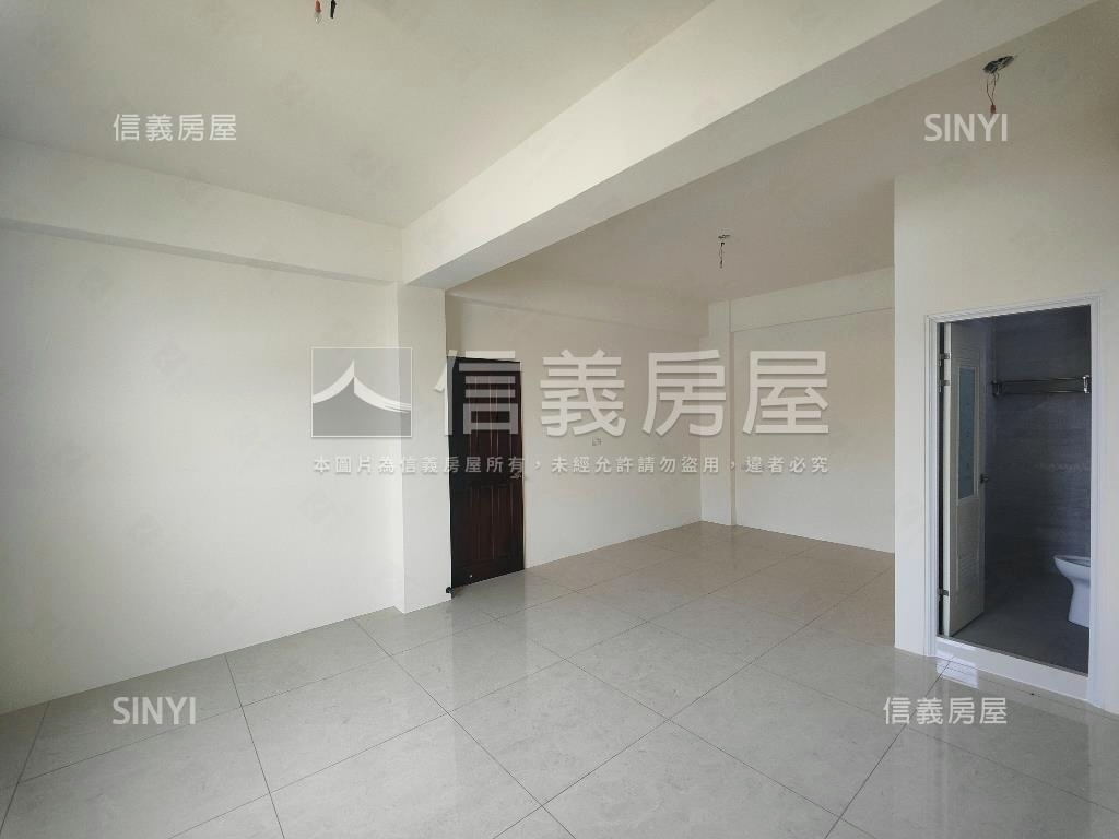 鹿港富景金鑽大面寬角店房屋室內格局與周邊環境