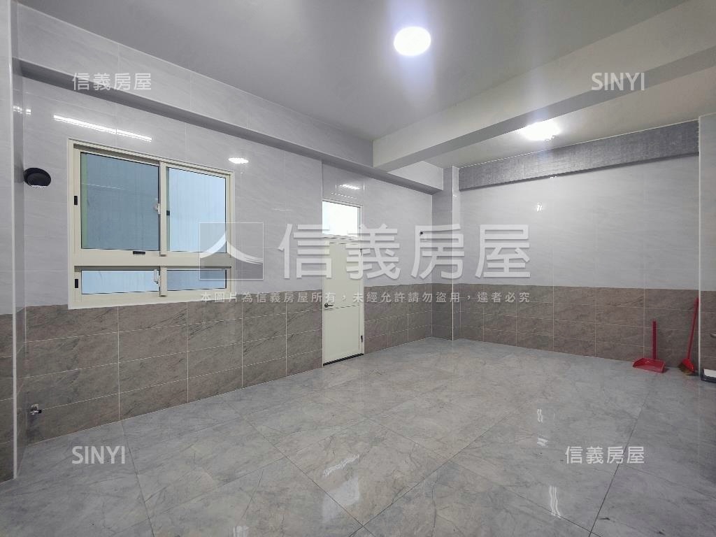 鹿港富景金鑽大面寬角店房屋室內格局與周邊環境