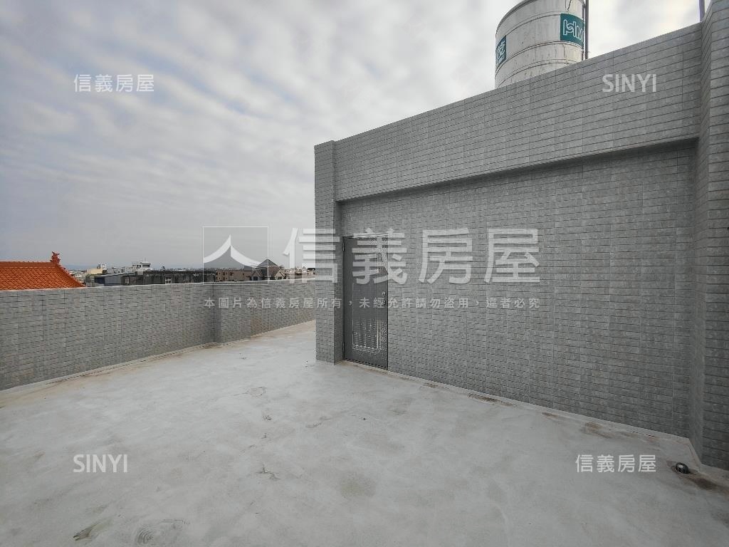 鹿港富景金鑽大面寬角店房屋室內格局與周邊環境