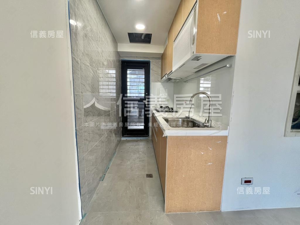品山月三房房屋室內格局與周邊環境