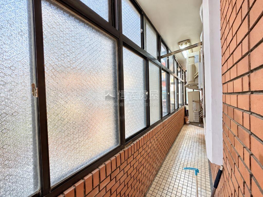 敦北雙層樓景觀車位房屋室內格局與周邊環境