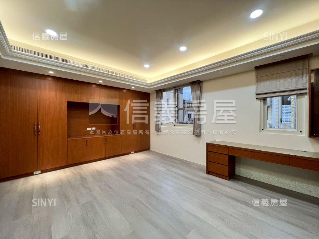 ♕英倫質感｜低調奢華別墅房屋室內格局與周邊環境