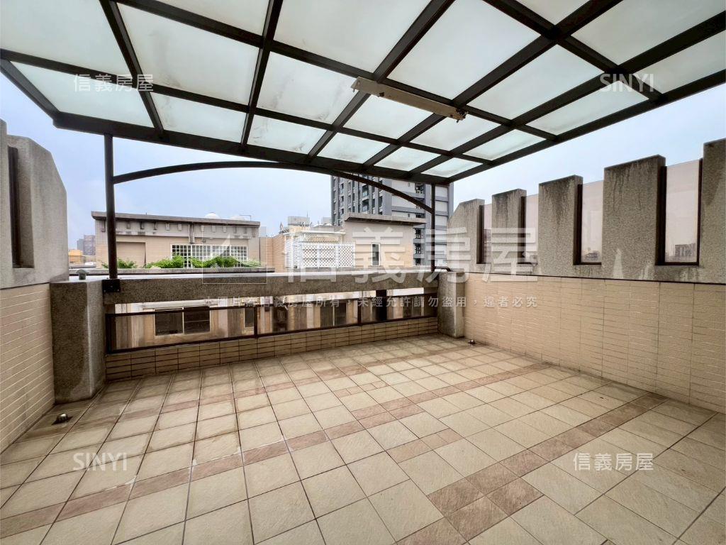 ♕英倫質感｜低調奢華別墅房屋室內格局與周邊環境