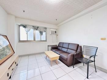 一房一廳，獨立陽台及廚房