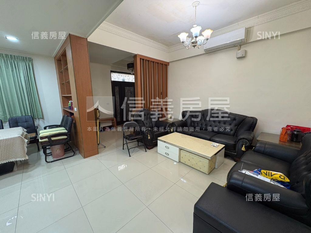 近南亞前後臨路美透天房屋室內格局與周邊環境