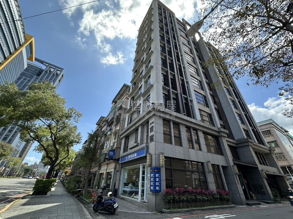 新板特區稀有店面房屋室內格局與周邊環境