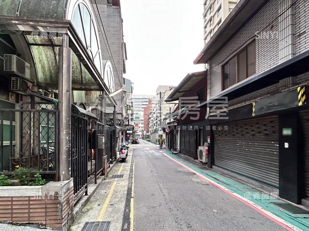 具未來潛力仁愛圓環旁店面房屋室內格局與周邊環境