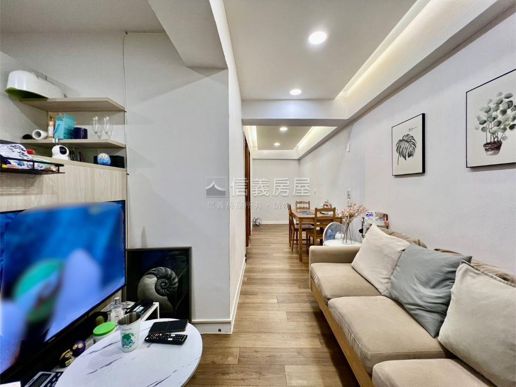 新興路裝潢三房美居房屋室內格局與周邊環境