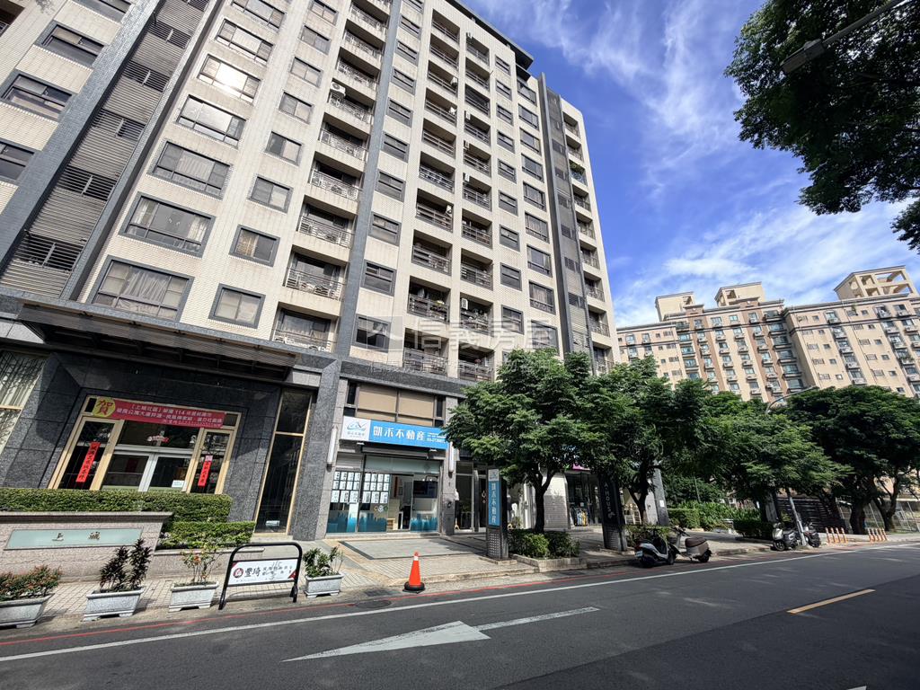 專任上城低總價套房車位房屋室內格局與周邊環境