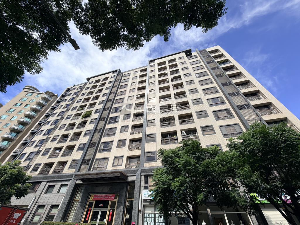 專任上城低總價套房車位房屋室內格局與周邊環境