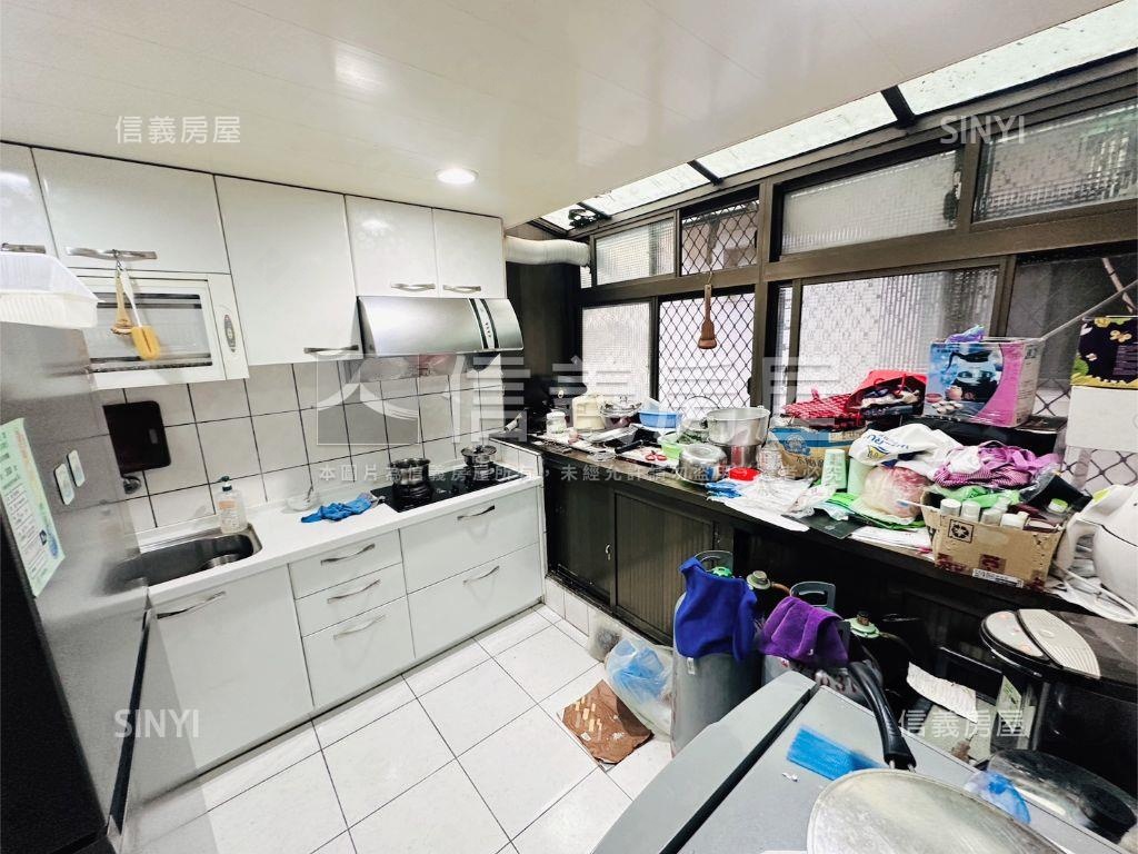近未來Ｙ４站低總價三房房屋室內格局與周邊環境