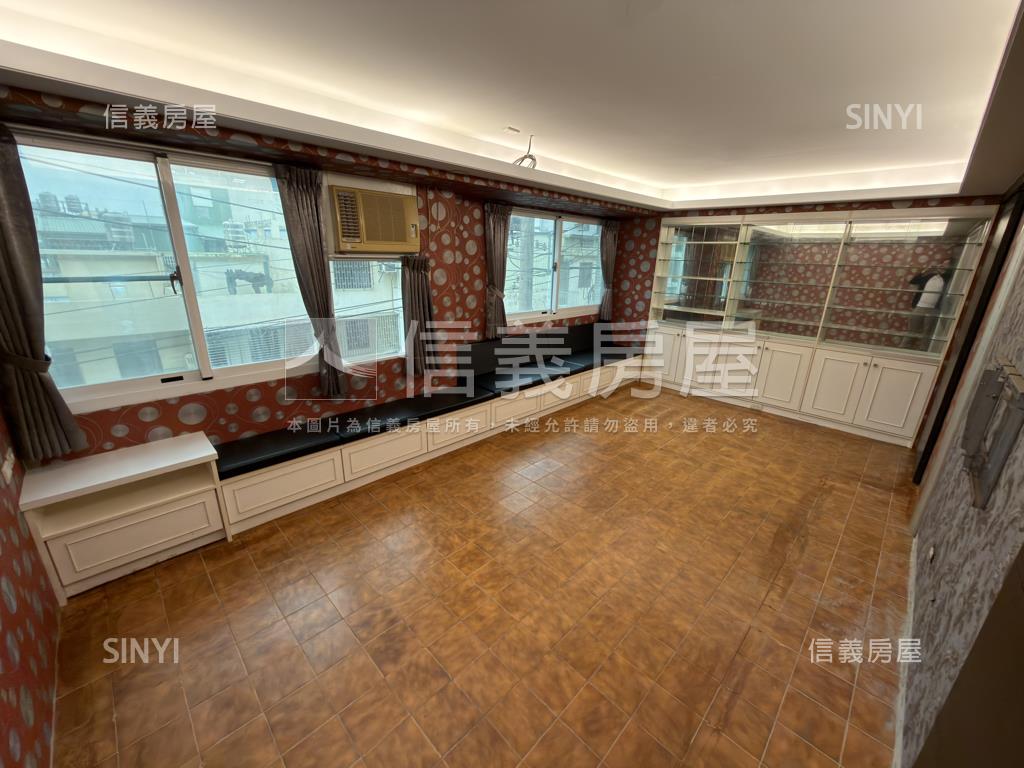 大智路精品大面寬店住房屋室內格局與周邊環境