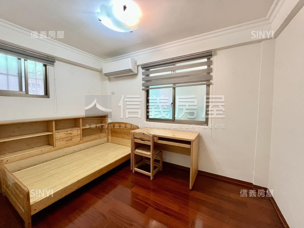 好停車邊間裝潢一樓房屋室內格局與周邊環境