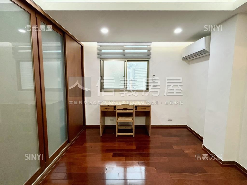 好停車邊間裝潢一樓房屋室內格局與周邊環境