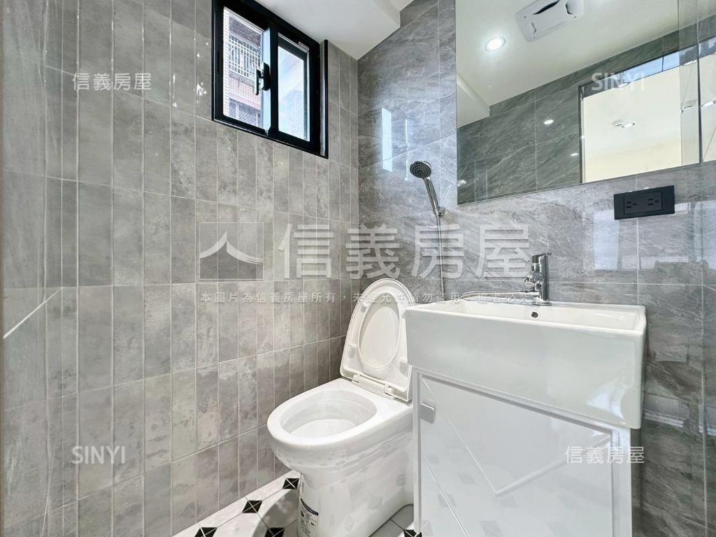 台北豪景精緻電梯三房房屋室內格局與周邊環境