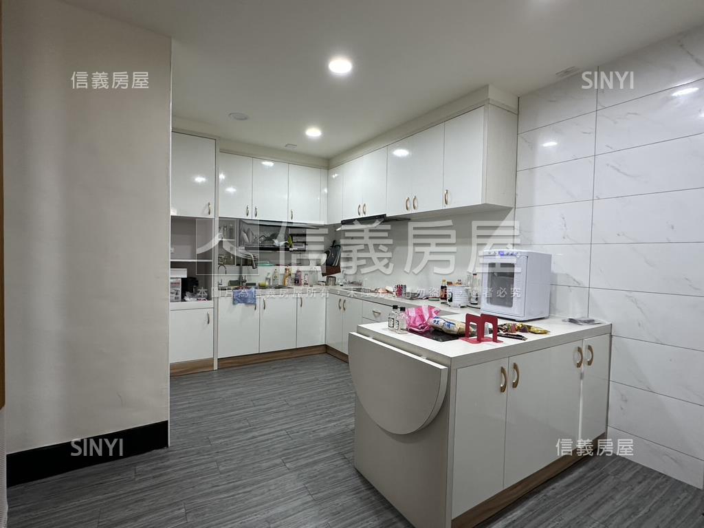 公園路透天房屋室內格局與周邊環境