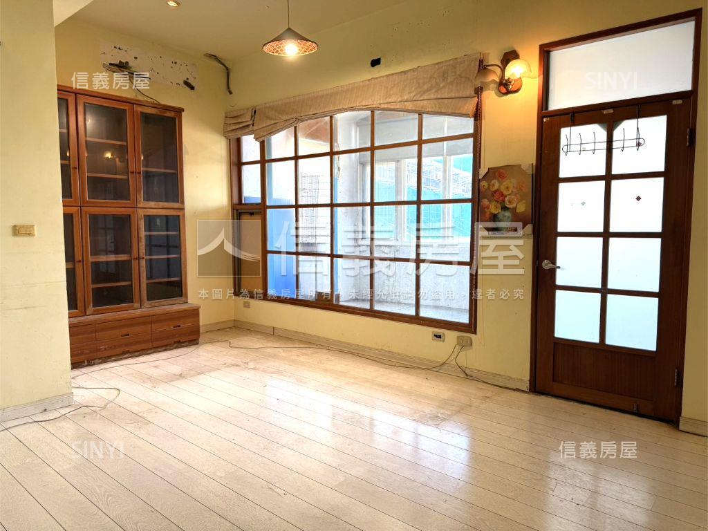 新北投獨戶華廈房屋室內格局與周邊環境