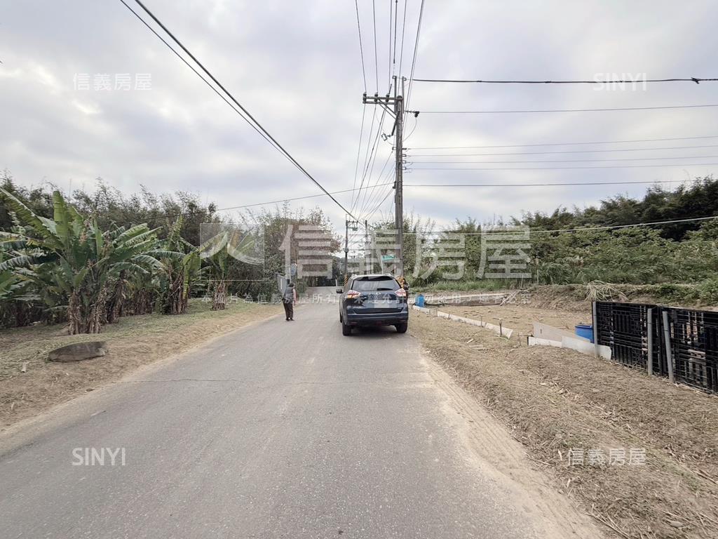 竹東近園區漂亮美地房屋室內格局與周邊環境