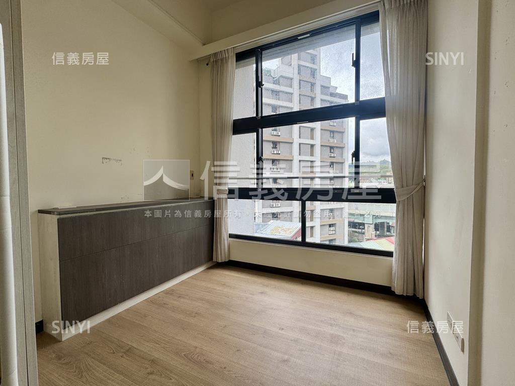 捷運住邑質感１＋１車位房屋室內格局與周邊環境