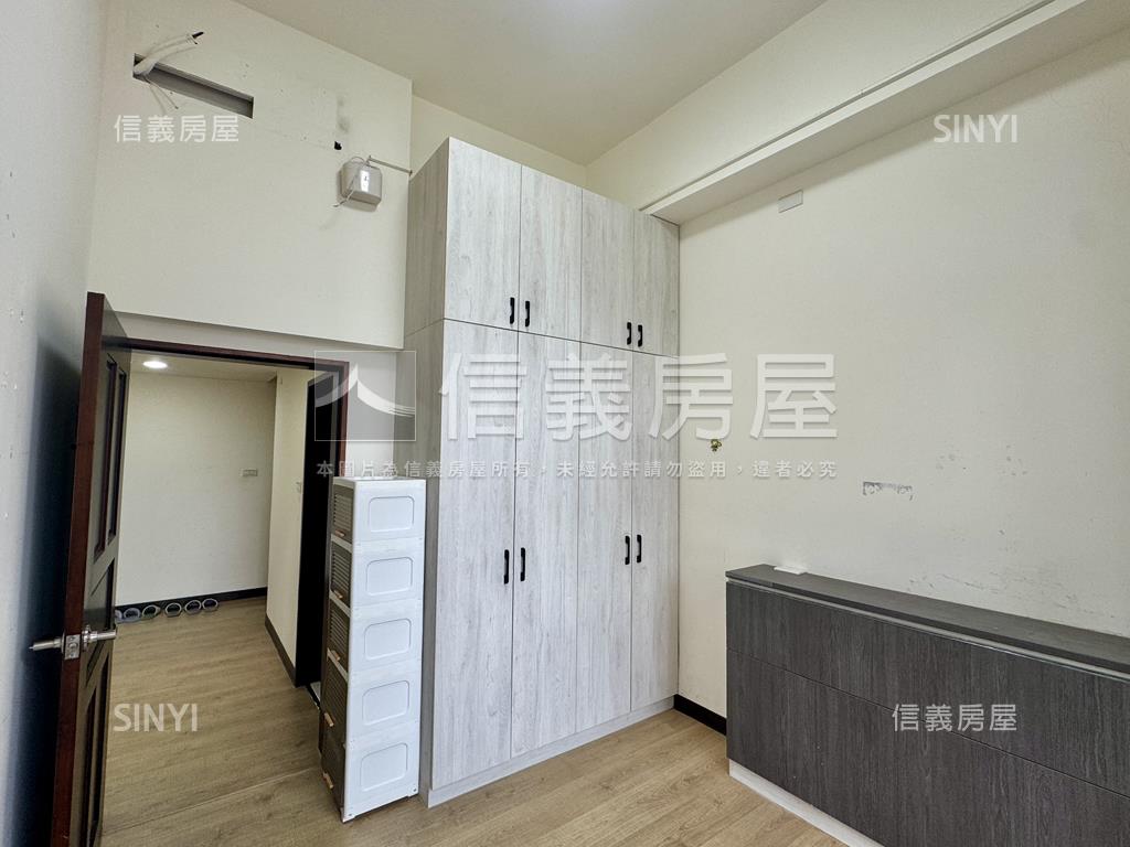 捷運住邑質感１＋１車位房屋室內格局與周邊環境