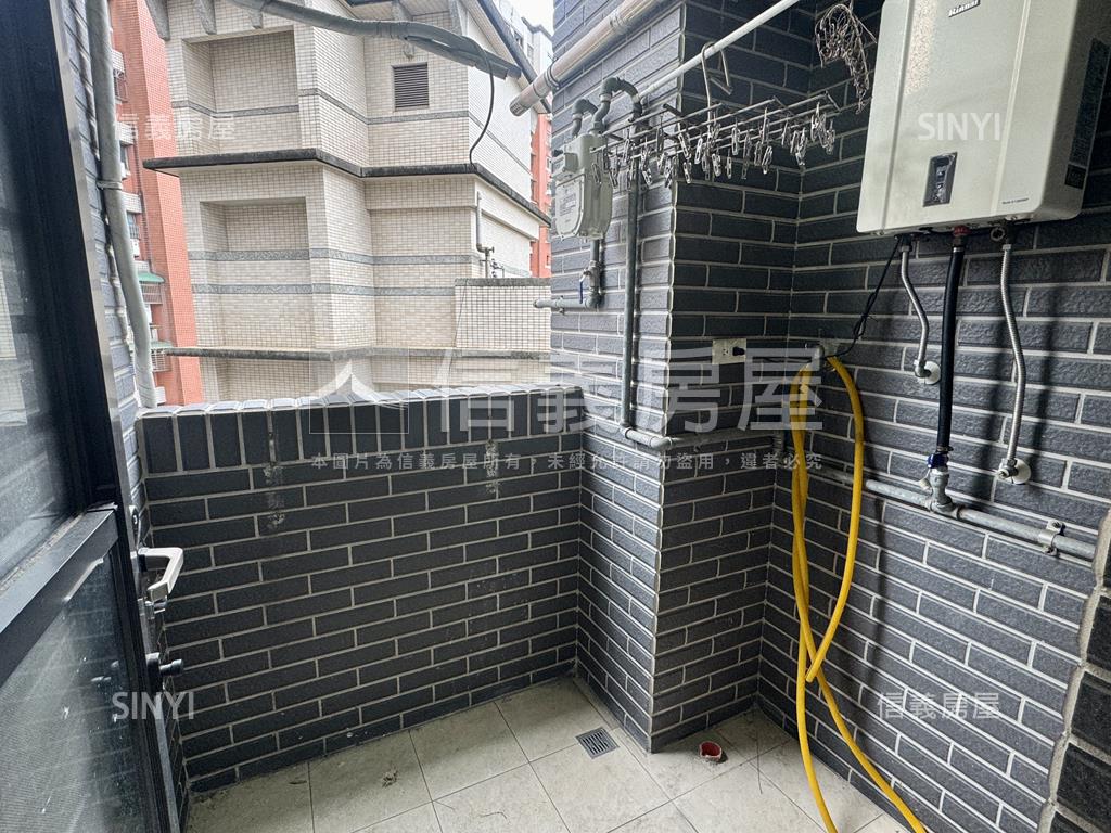 捷運住邑質感１＋１車位房屋室內格局與周邊環境