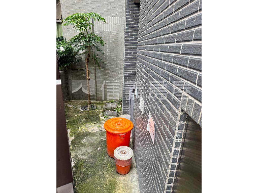 捷運住邑質感１＋１車位房屋室內格局與周邊環境