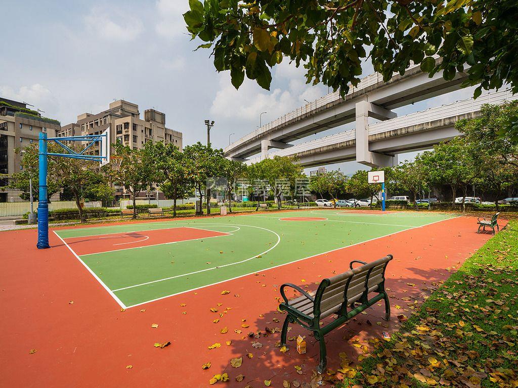 微風徐徐★河岸宅兩房房屋室內格局與周邊環境