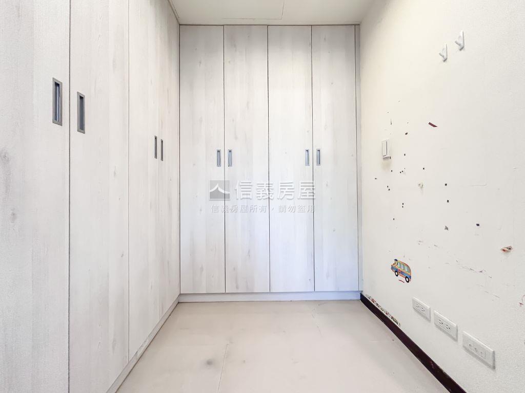 微風徐徐★河岸宅兩房房屋室內格局與周邊環境