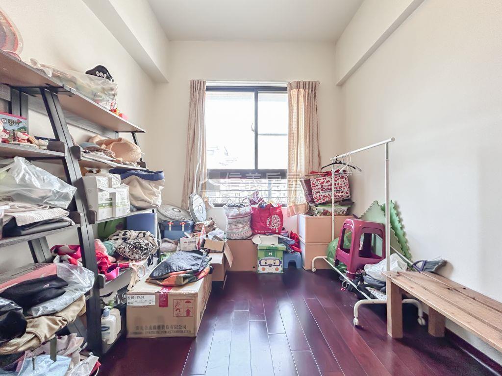 微風徐徐★河岸宅兩房房屋室內格局與周邊環境