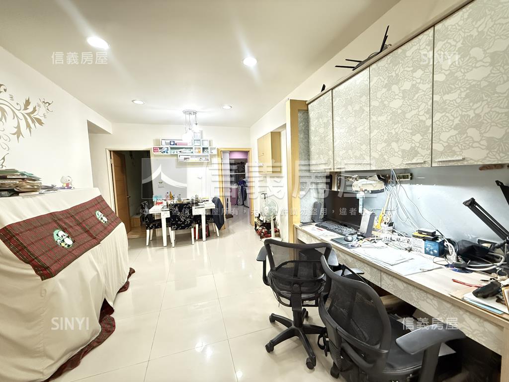 市府微風低公設美廈房屋室內格局與周邊環境