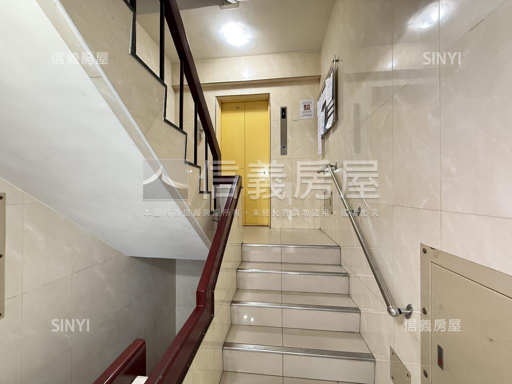 市府微風低公設美廈房屋室內格局與周邊環境