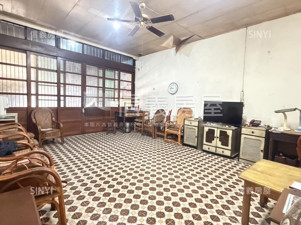 新埔近中正路低總價透店房屋室內格局與周邊環境