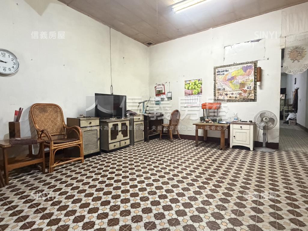 新埔近中正路低總價透店房屋室內格局與周邊環境