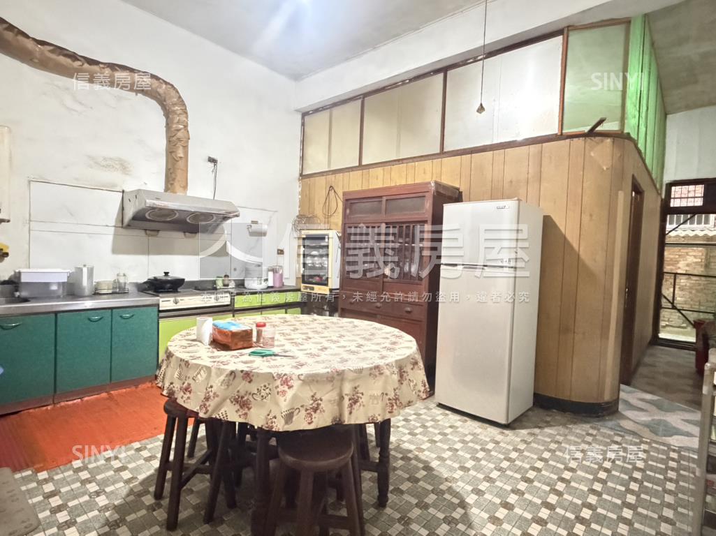 新埔近中正路低總價透店房屋室內格局與周邊環境