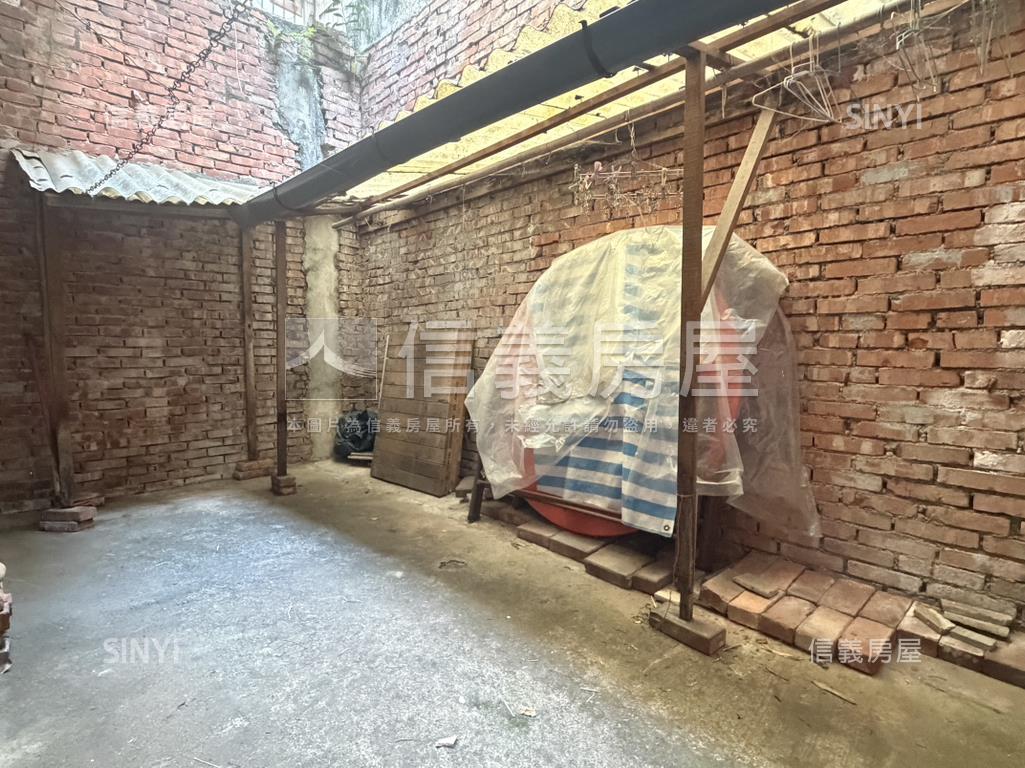 新埔近中正路低總價透店房屋室內格局與周邊環境