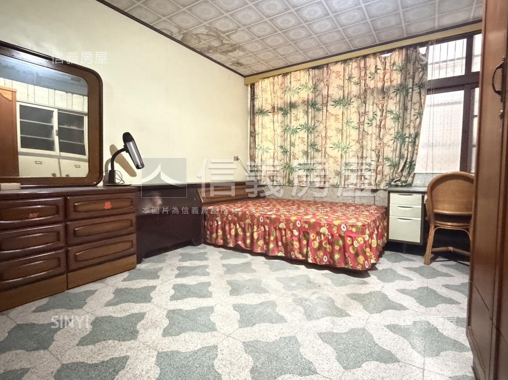 新埔近中正路低總價透店房屋室內格局與周邊環境