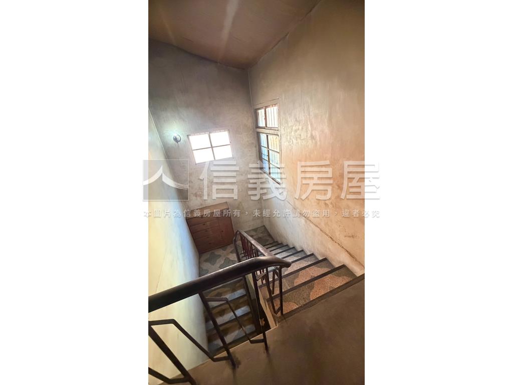 新埔近中正路低總價透店房屋室內格局與周邊環境