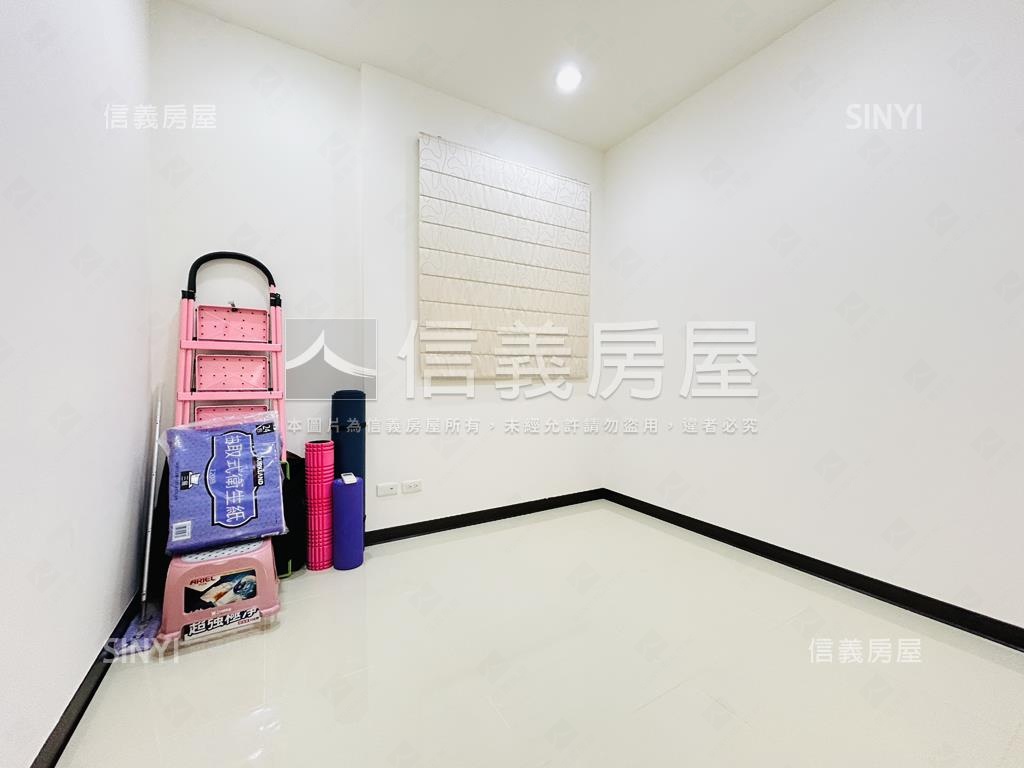 現代金典美妝兩房車位房屋室內格局與周邊環境