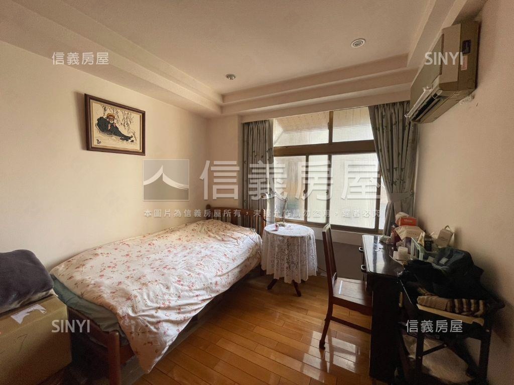 可看屋圓環採光電梯大４房房屋室內格局與周邊環境