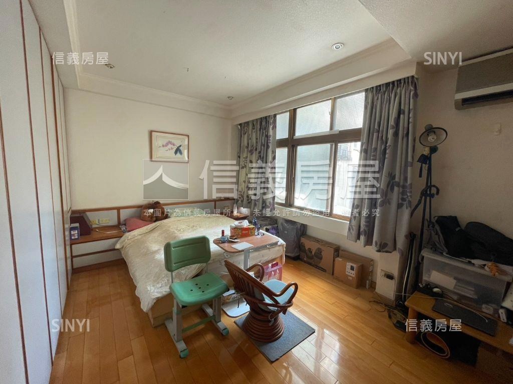 可看屋圓環採光電梯大４房房屋室內格局與周邊環境