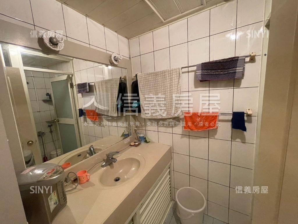 可看屋圓環採光電梯大４房房屋室內格局與周邊環境