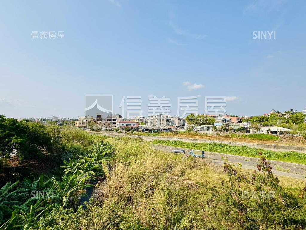 獨賣｜新化約６年３房平車房屋室內格局與周邊環境