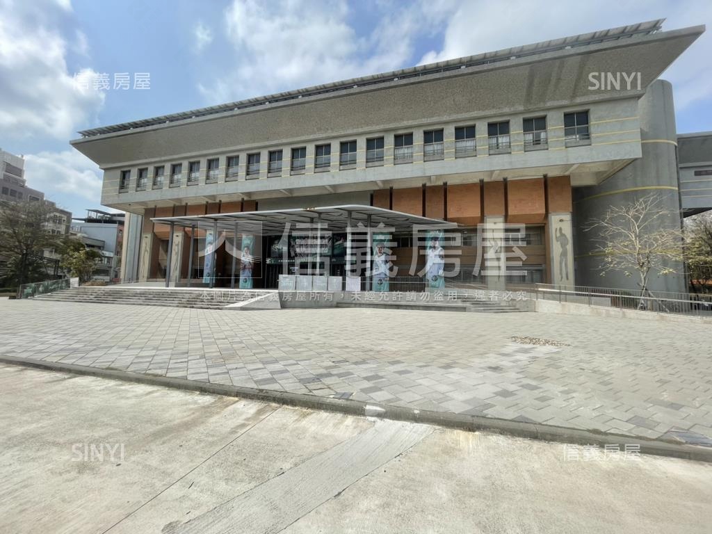 新竹之昇前棟１０樓房屋室內格局與周邊環境