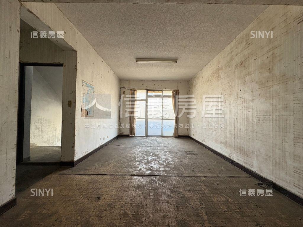 國泰三樓方正公寓房屋室內格局與周邊環境