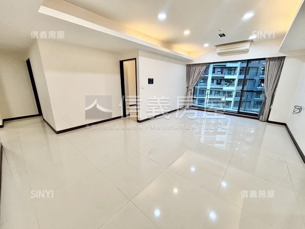 世界之星發財樓四房車位房屋室內格局與周邊環境