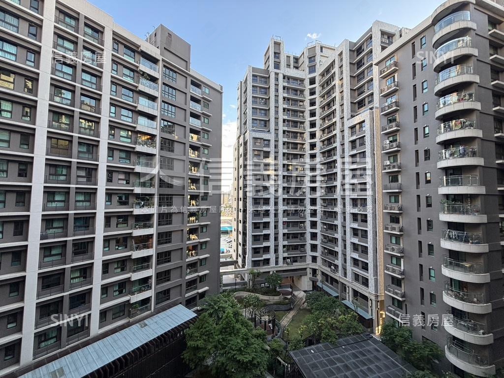 世界之星發財樓四房車位房屋室內格局與周邊環境