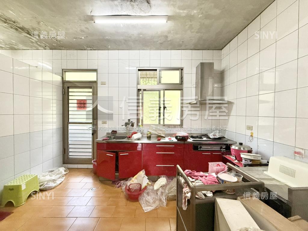 寓見陽光前後陽台美寓房屋室內格局與周邊環境