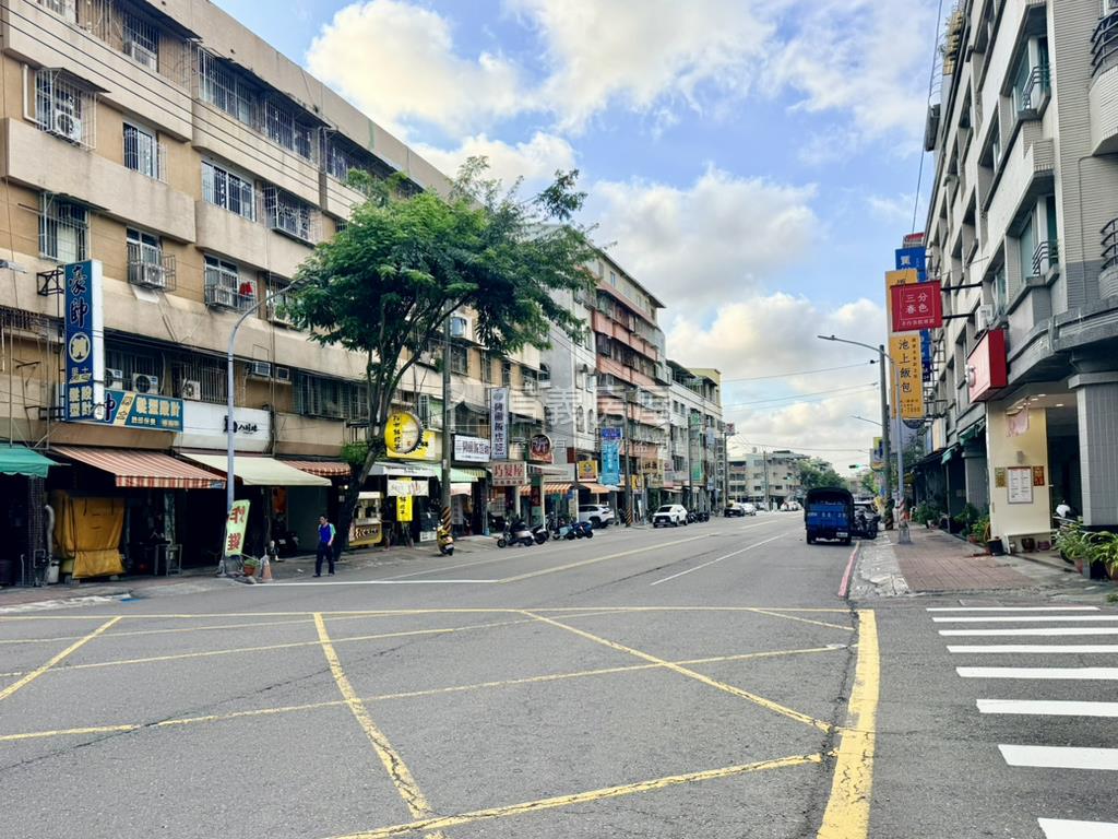 樂群路前路後巷１＋２樓店房屋室內格局與周邊環境